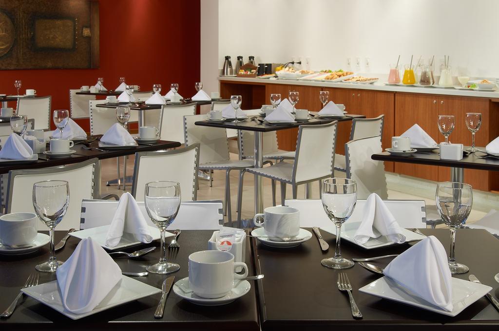 Real Colonia Hotel & Suites Колонія-дель-Сакраменто Екстер'єр фото